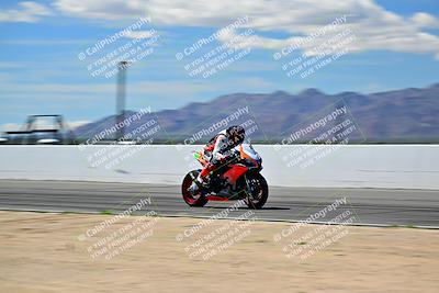 media/Mar-25-2024-Moto Forza (Mon) [[8d4319bd68]]/2-Advanced Group/Session 4 Front Straight Speed Pans/